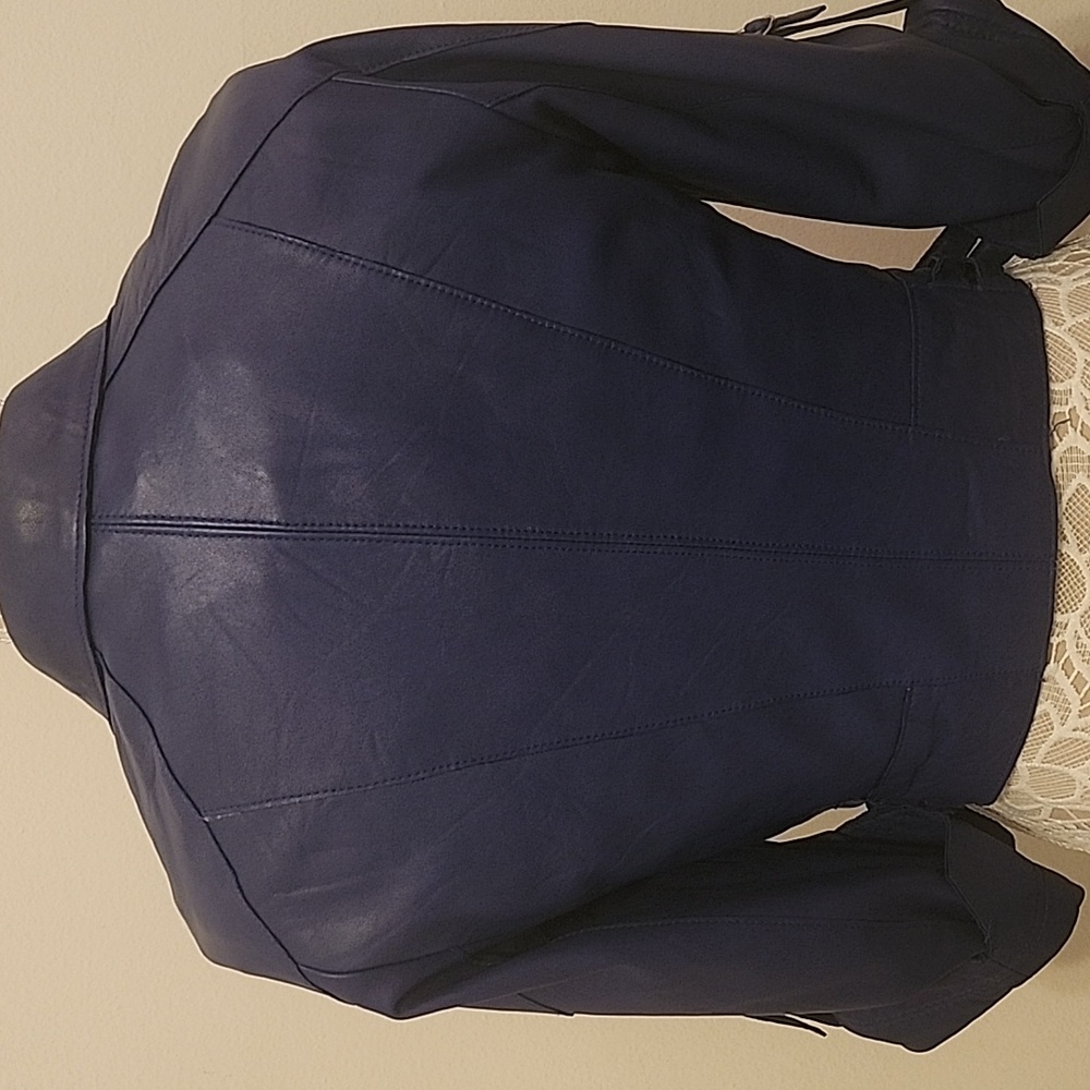 Doma Leather Jacket - image 6